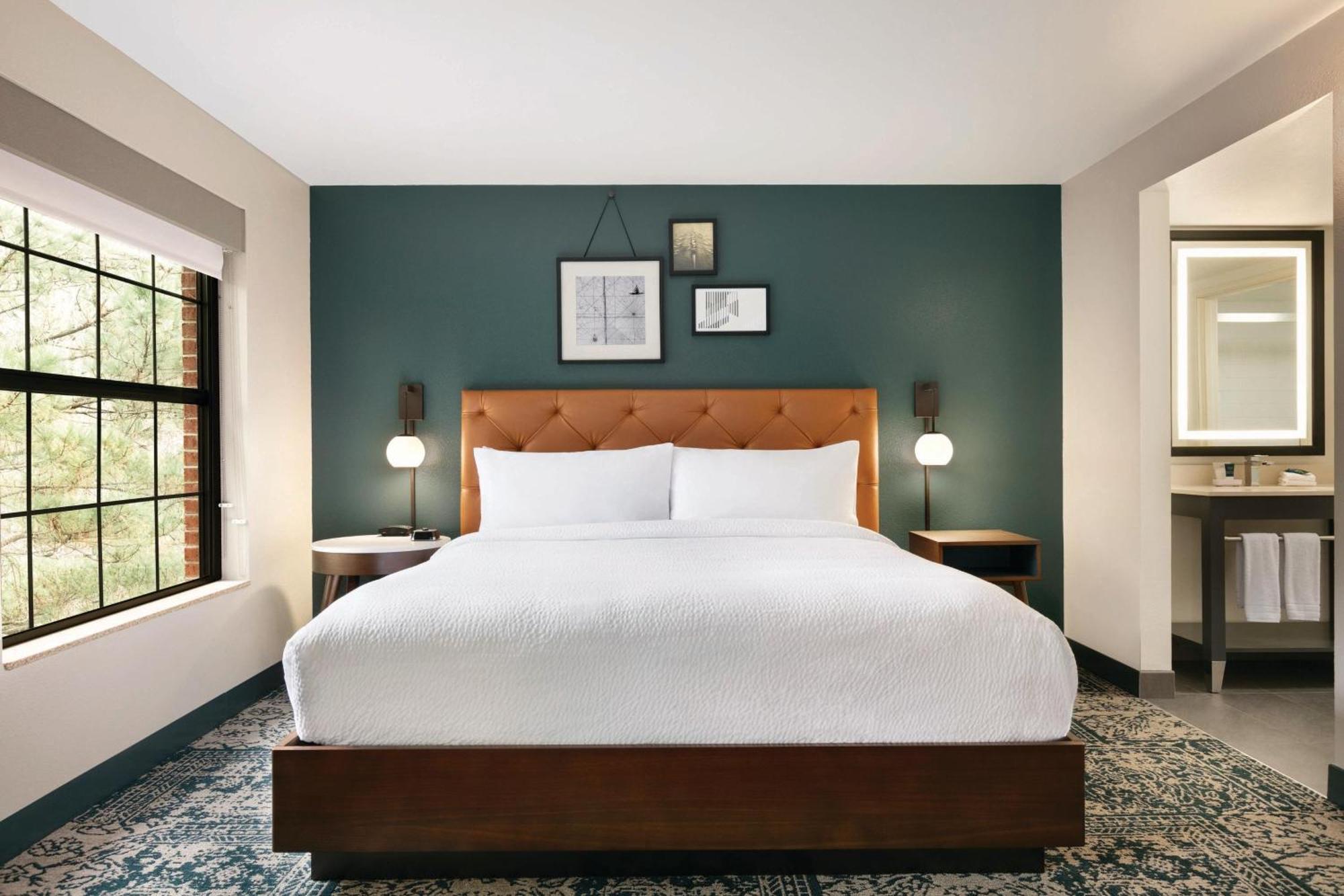Four Points By Sheraton Raleigh Arena Eksteriør billede
