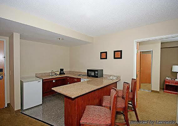 Four Points By Sheraton Raleigh Arena Eksteriør billede